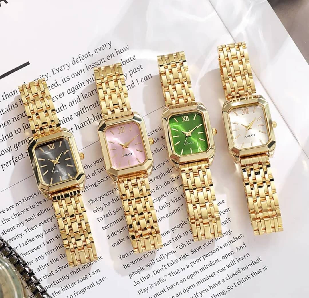 Montre Cadran Blanc Femme Élégante Plaqué Or 18 Carats – Acier Inoxydable
