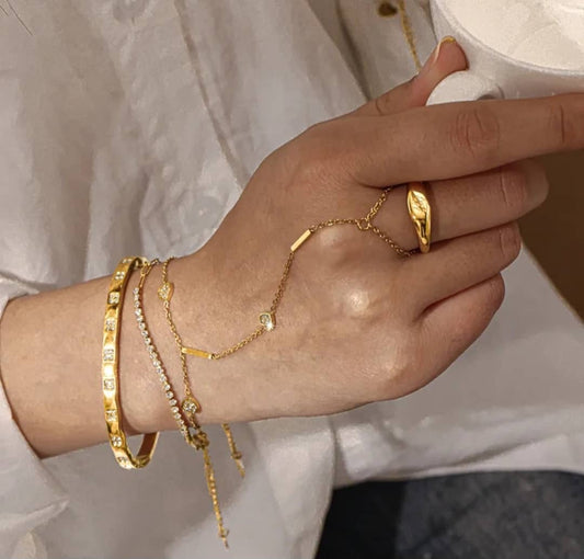 Chaîne de mains « Lien de cœur »