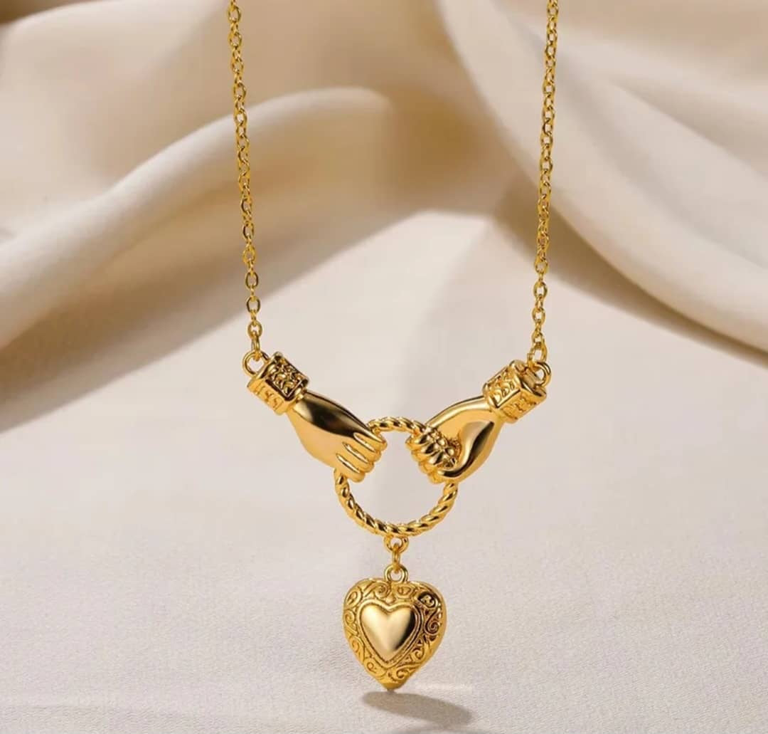 Collier "Cœur sur la Main"
