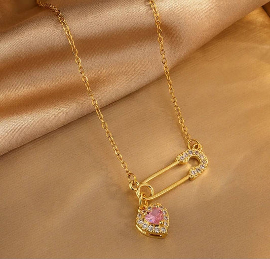 Collier "Cœur Épinglé"